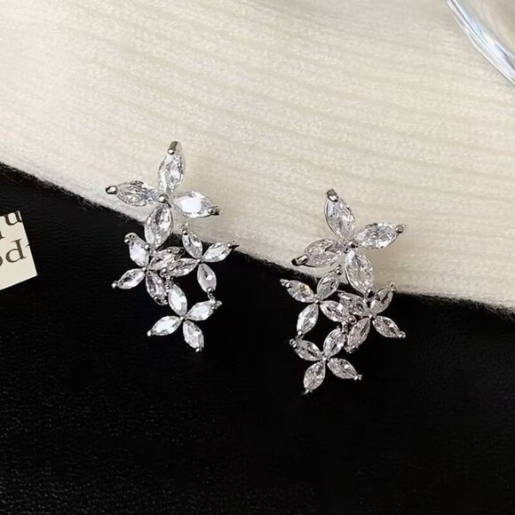 Forest-style zircon flower earrings - Picture 1 of 6